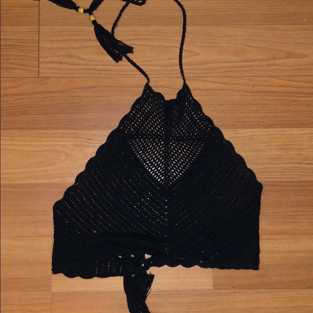 Black cropped top